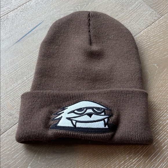 Port and Company Brown Beanie with White Patch - Picture 1 of 3